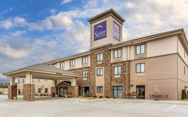 Sleep Inn & Suites