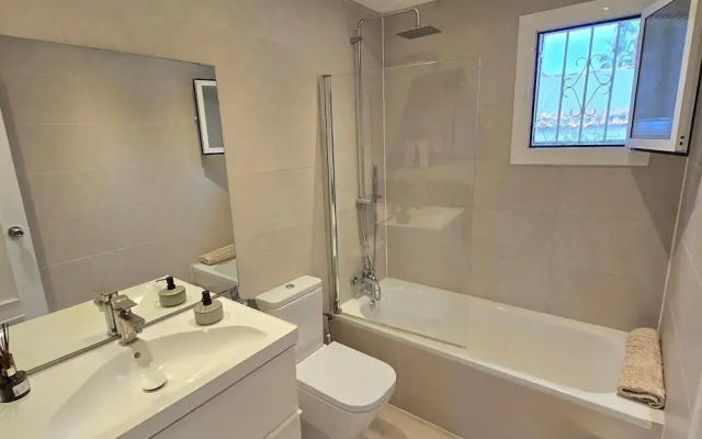 Gorgeous and Uniq 4-bed Villa by Medittranean sea