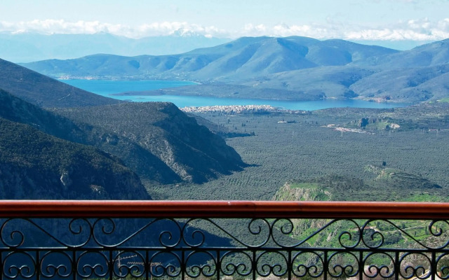 Fedriades Delphi Hotel
