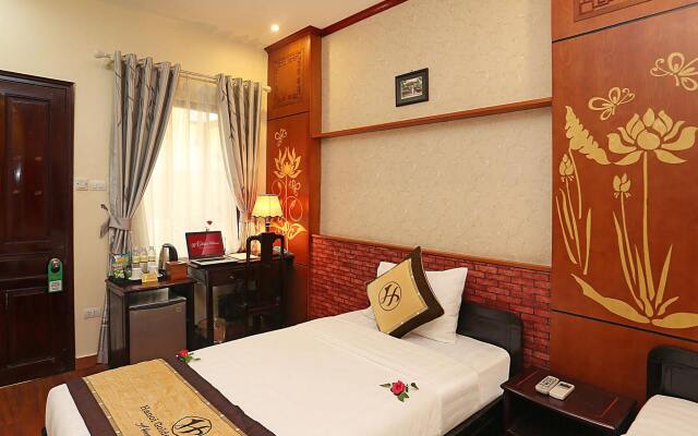 Hanoi Golden Charm Hotel
