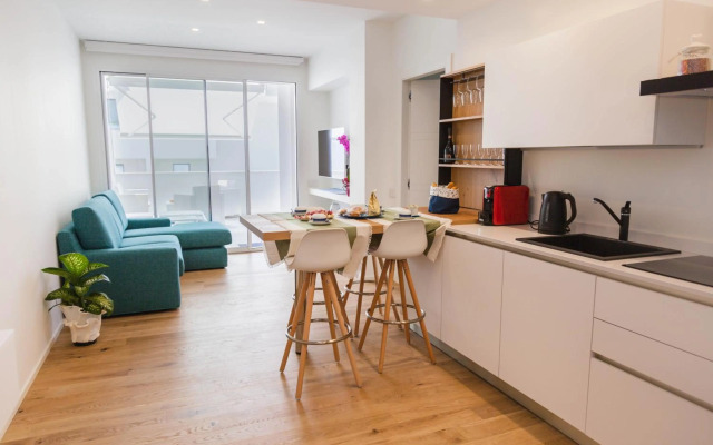 Calabona's promenade apartment