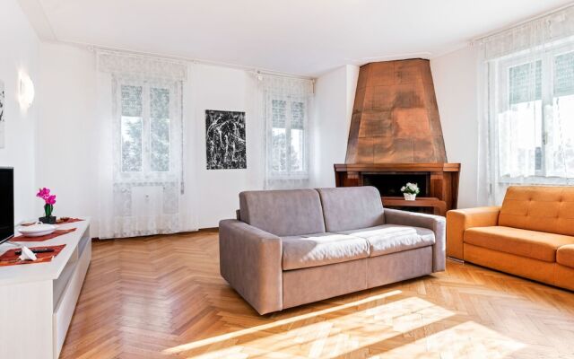 Graceful Holiday Home in Toscolano Maderno With Garden