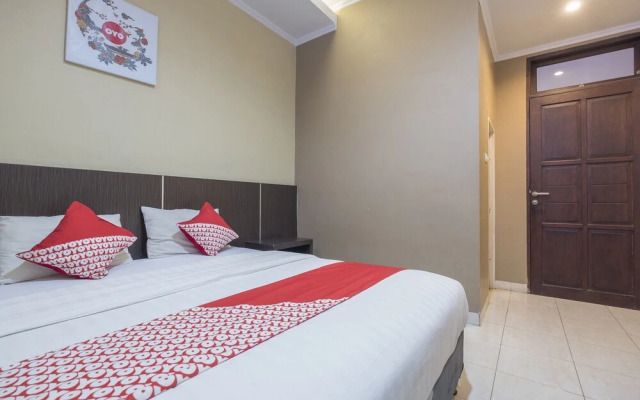 OYO 1631 Aristo Home