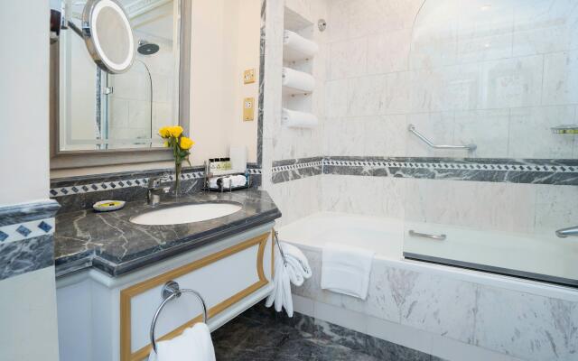 Intercontinental Dar Al Tawhid Makkah by IHG