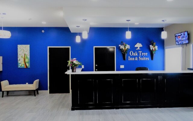 Oak Tree Inn & Suites