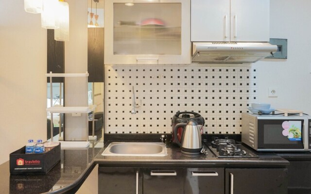 Convenient Studio Mangga Dua Apartment