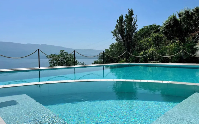 Bella Vista Rezidencë