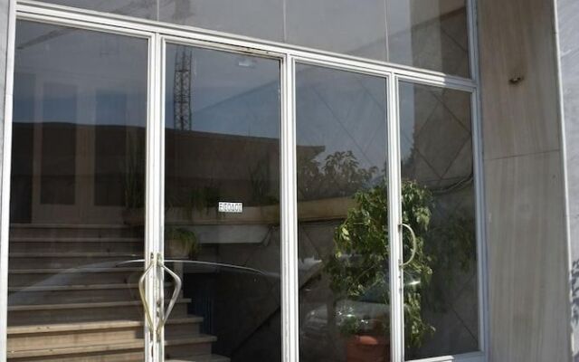 Athenian Modern Apartment Mavili Square