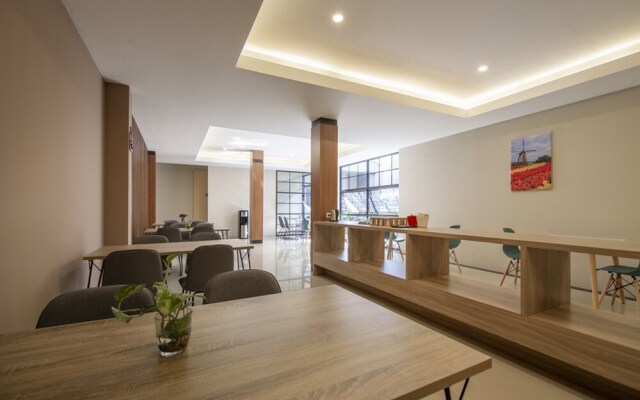 Art 2stay Hotel by Reddoorz