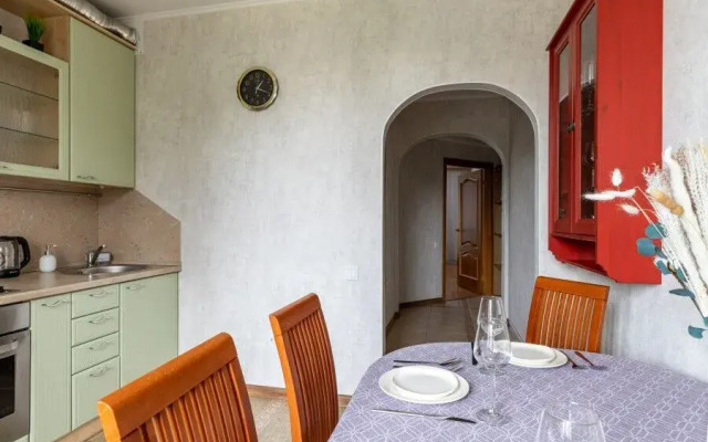 Апартаменты Квартирно на улице Антонова-Овсеенко, д.5, к. 2