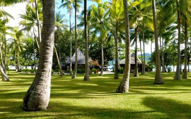 Vahine Island Resort