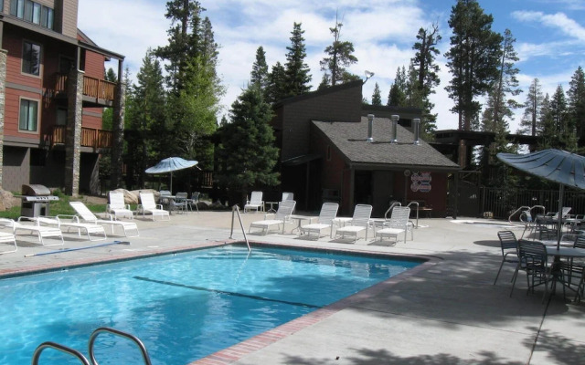 Eagle Summit Collection