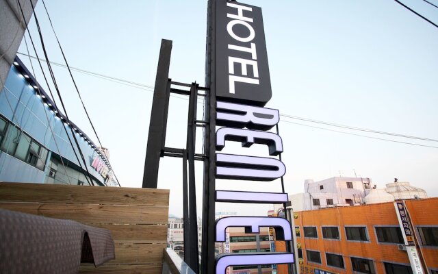 Ansan Boutique Hotel Reniel