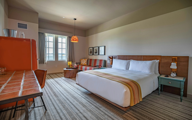Texican Court, by Valencia Hotel Collection