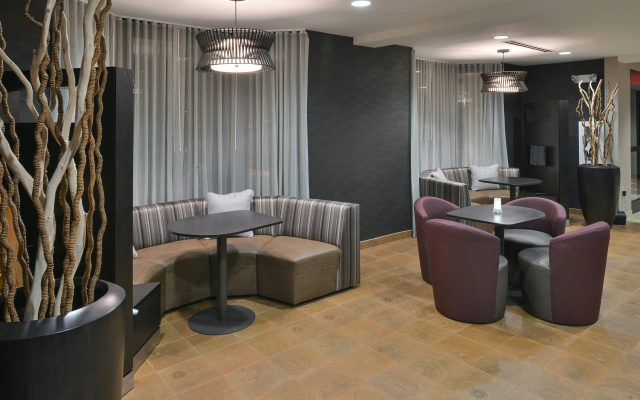 Courtyard by Marriott Charlotte/Matthews