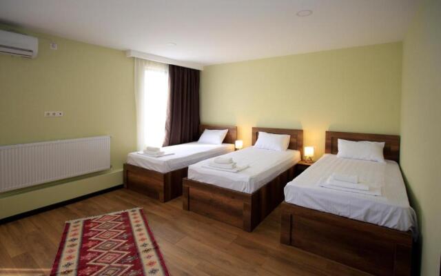 Bucha`s Guest House & Wine Cellar