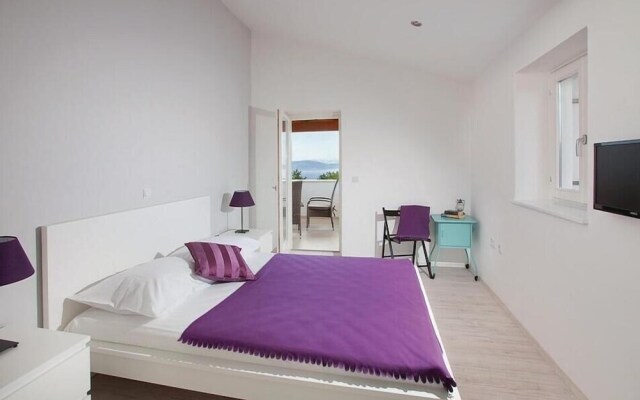 Stunning Home in Labin With Wifi and 4 Bedrooms