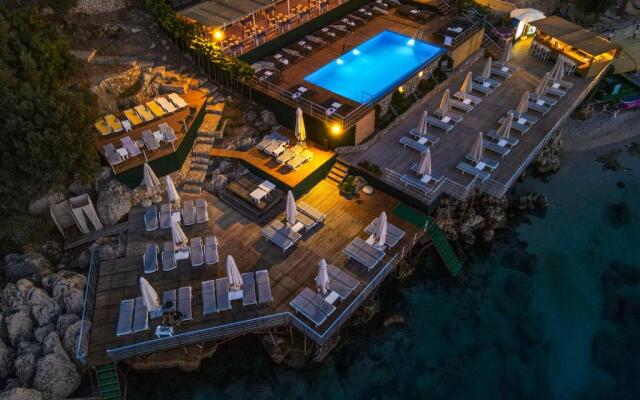 Greenbeach Hotel