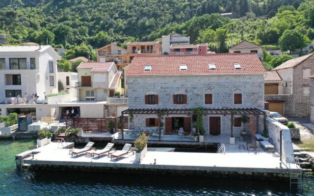 Seaside House Kotor
