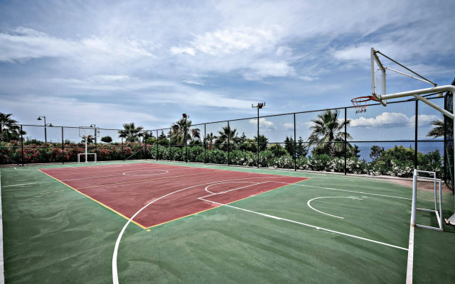 Royal Teos Thermal Resort Clinic & Spa - Halal Hotel