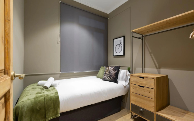 Sagrada Familia Apartment