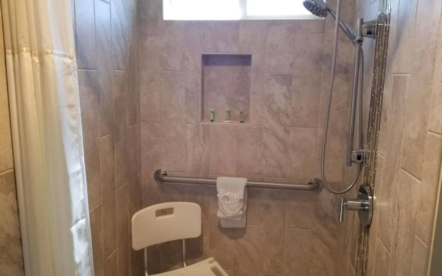 Best Western Pacific Highway Inn