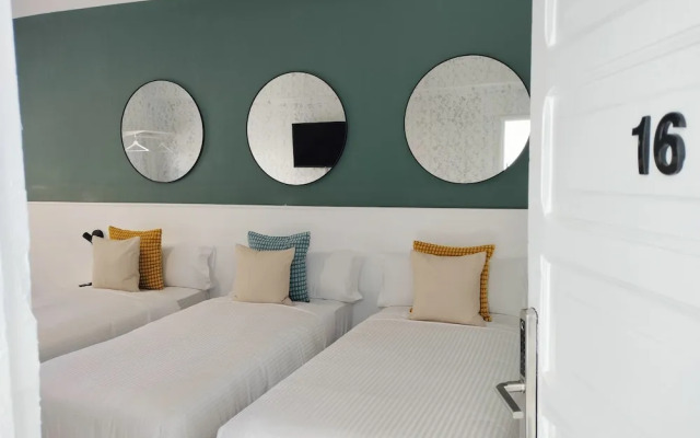 Room27