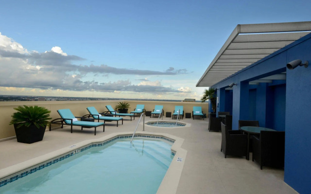 Magnolia Hotel Houston, A Tribute Portfolio Hotel