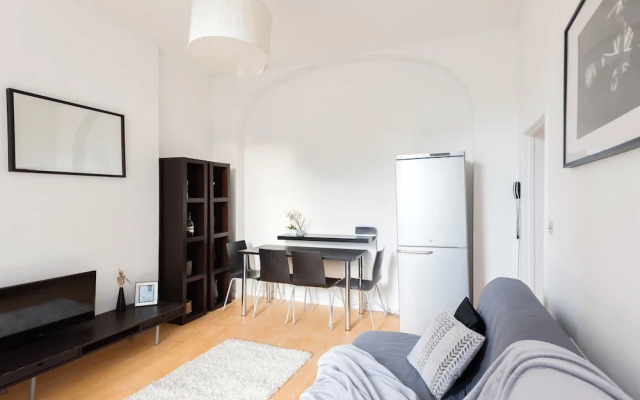 Platinum Apartments next to Hyde Park 9988