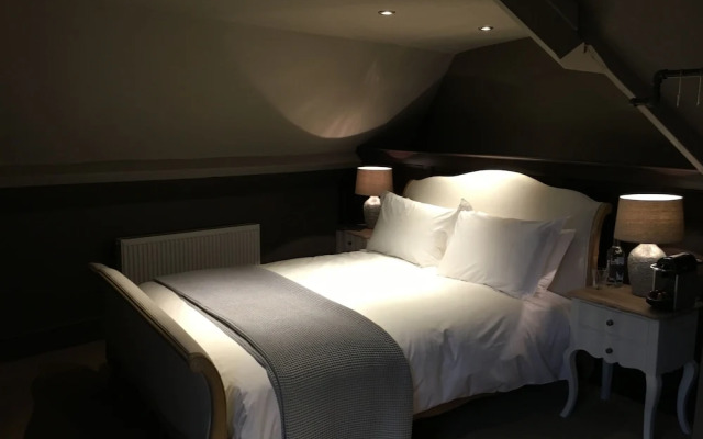 The Lion Hotel - Pub & Restaurant