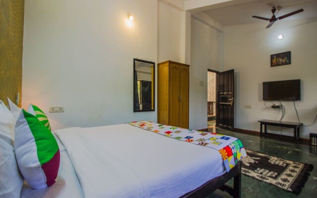 Oyo 13064 Home Luxury with Pool Studio Siolim