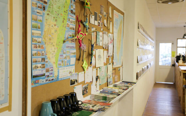 Wave Elephant Backpacker Hostel