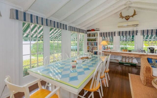 Harbor Knoll Bed & Breakfast