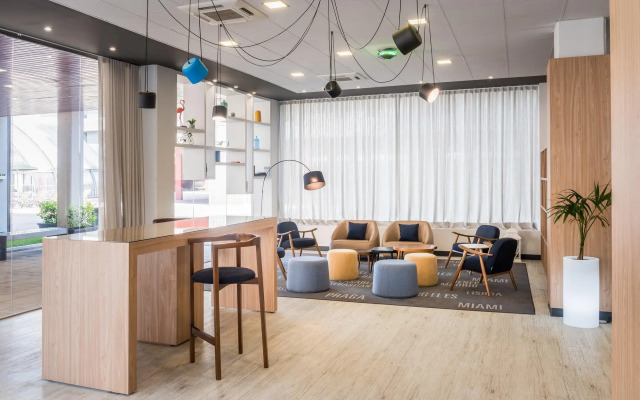 Apartamentos Madrid Airport, Affiliated by Meliá