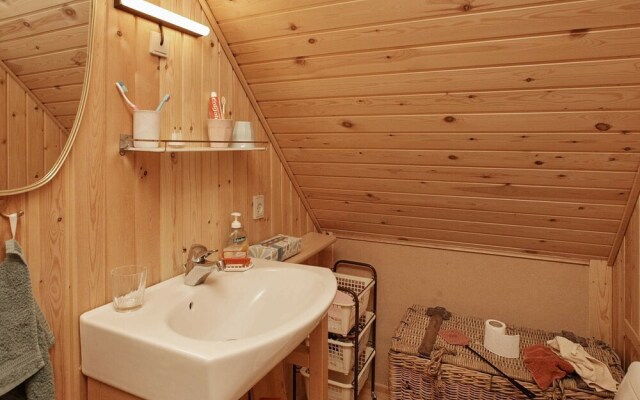 Rustic Holiday Home in Løgstør near Sea