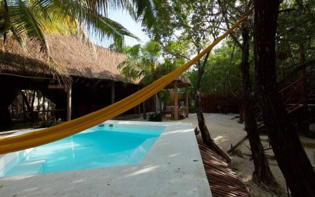 mangleX eco hotel Tulum