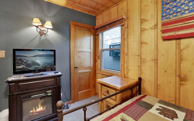 OLD School LOG Cabin #2340