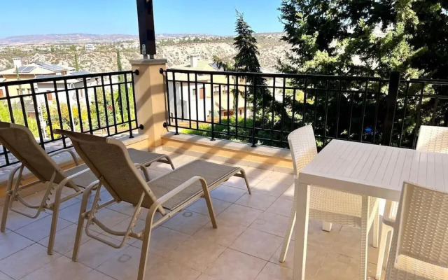 Perfect Getaway for 2 With Shared Pool