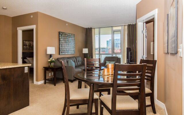 Suite Digs Riverfront