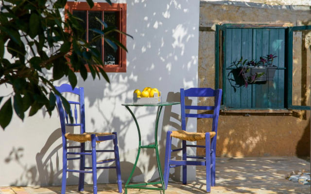 Pavlakis Lemon-Tree House