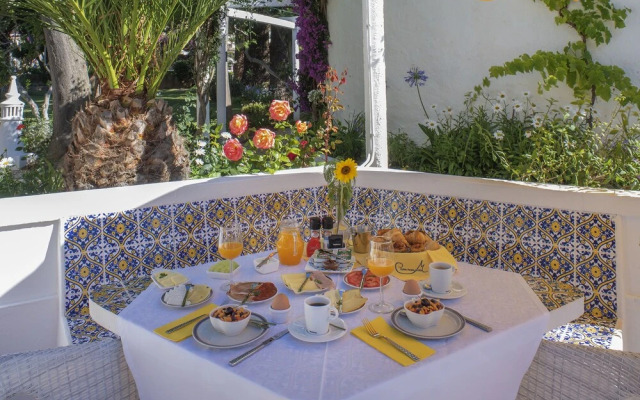 Quinta Paraiso da Mia Two Bedroom Apartment