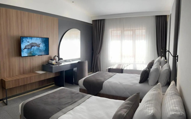 Sera Lake Center Hotel