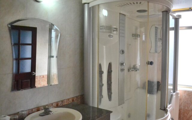 Hoa Cuong Hotel
