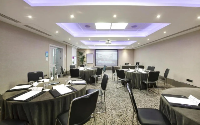 Gem Langham Court Hotel