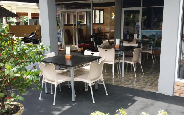 Appolo Hotel