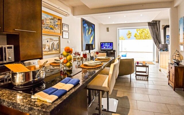 Villa Blue Phoenix