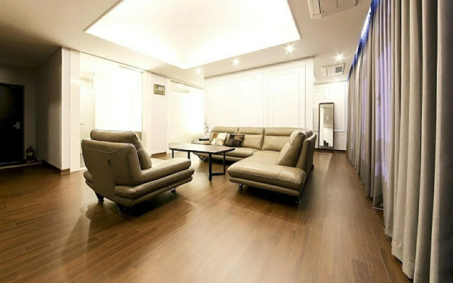 Time Square Hotel