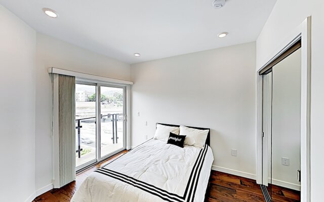 5537 Los Angeles - 2 Br Apts