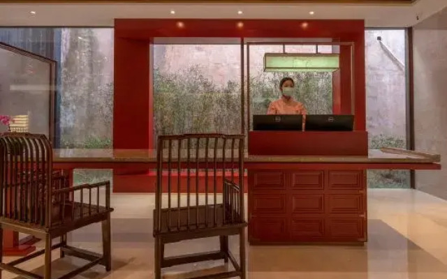 Splendid Clubhouse