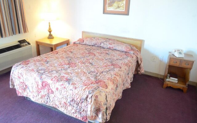C & M Motel